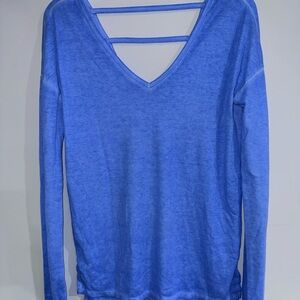 SO Women's Long Sleeve Blue V-Neck Top
